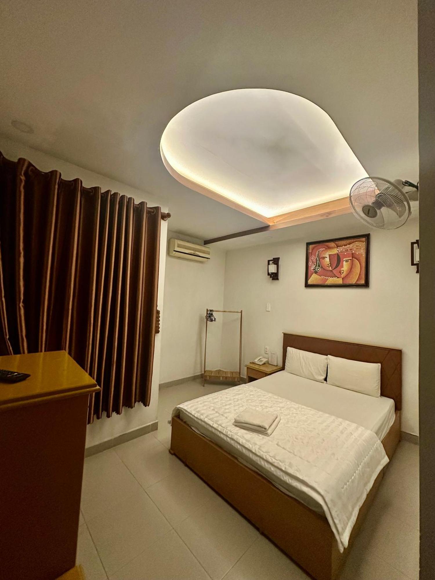 Ngoc Hoa Mai Hotel Ho Şi Min Exterior foto